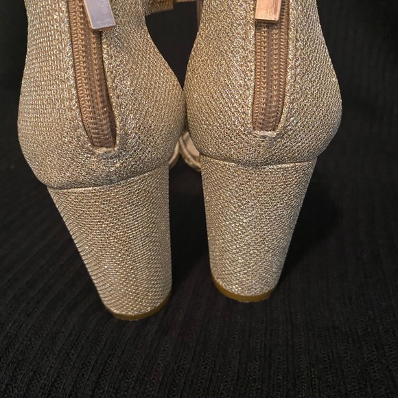 Rose Gold Block Heel. - Picture 7 of 7